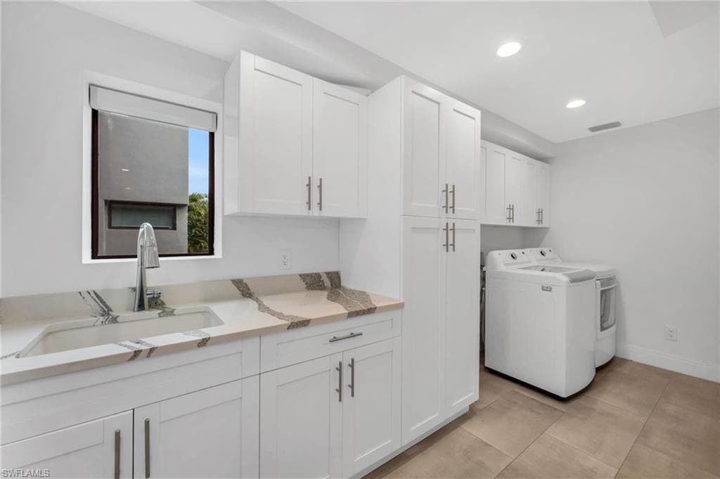 6659 Livingston Woods LN-20