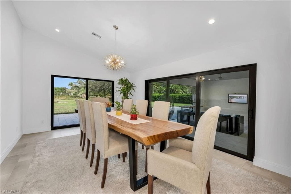 6659 Livingston Woods LN-9