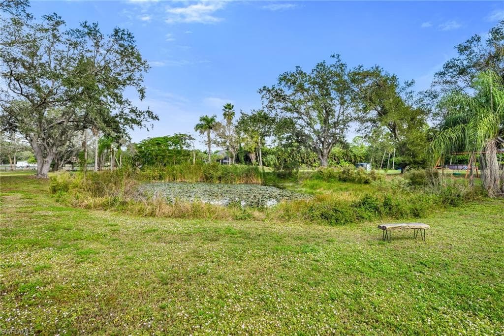 6659 Livingston Woods LN-4
