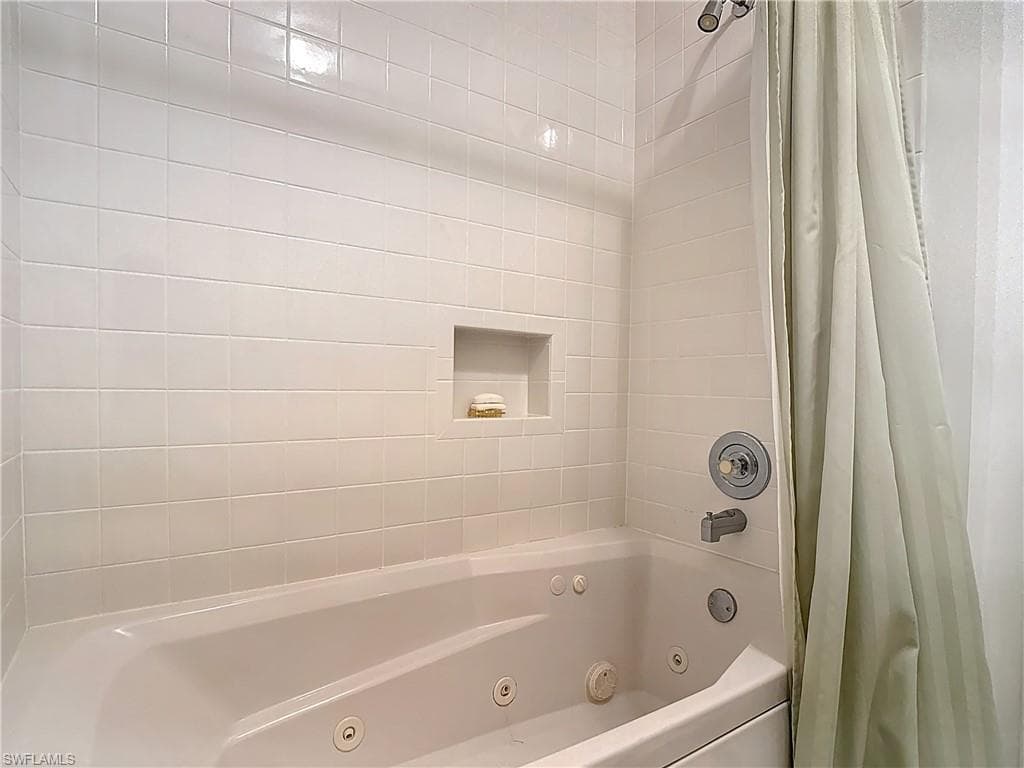 7077 Quail Run CT E 16-27