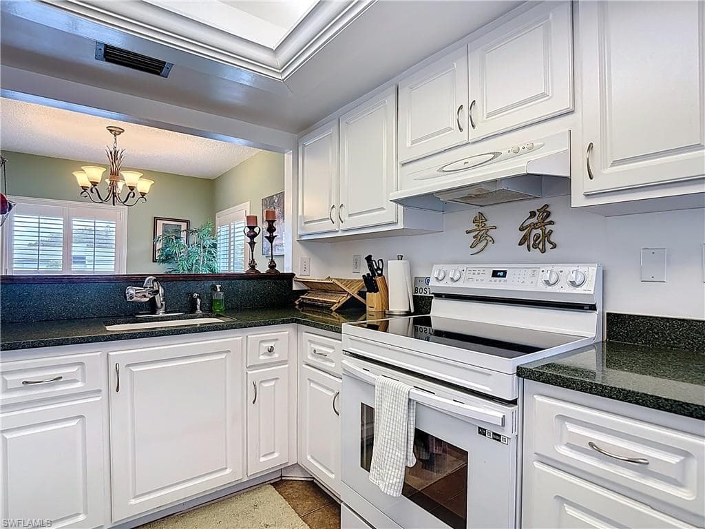 7077 Quail Run CT E 16-15