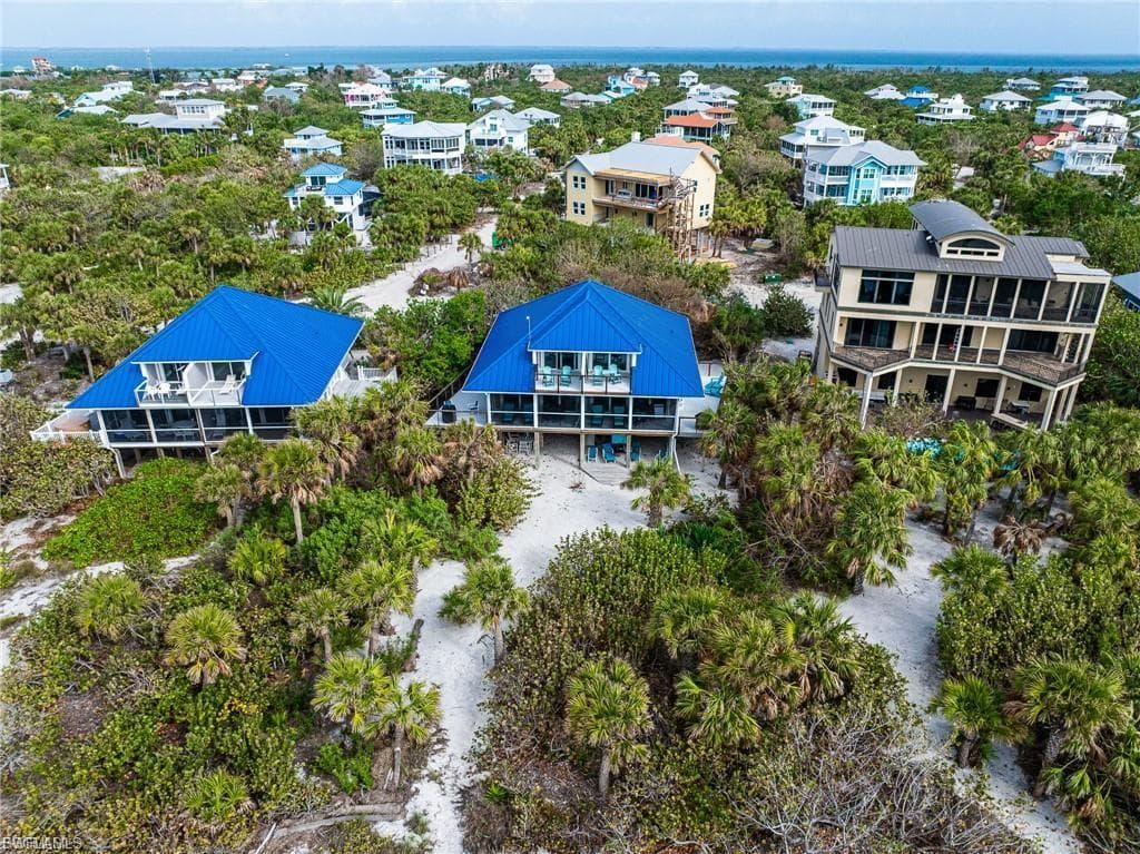 640 Gulf LN 3-2