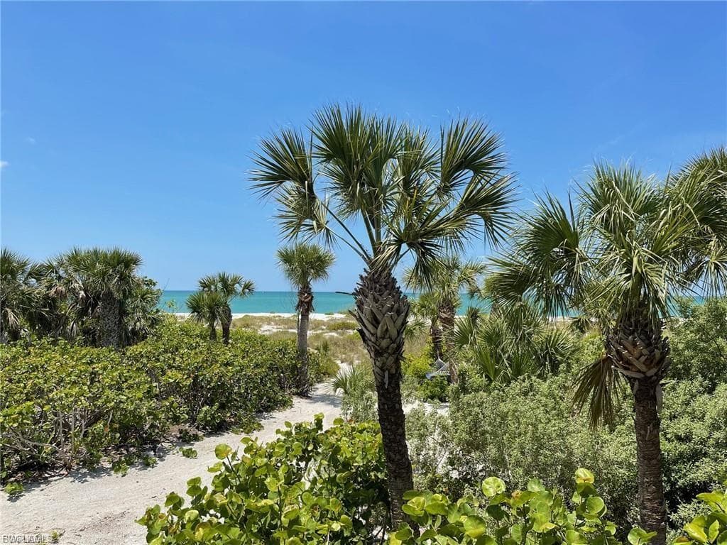 640 Gulf LN 3-12