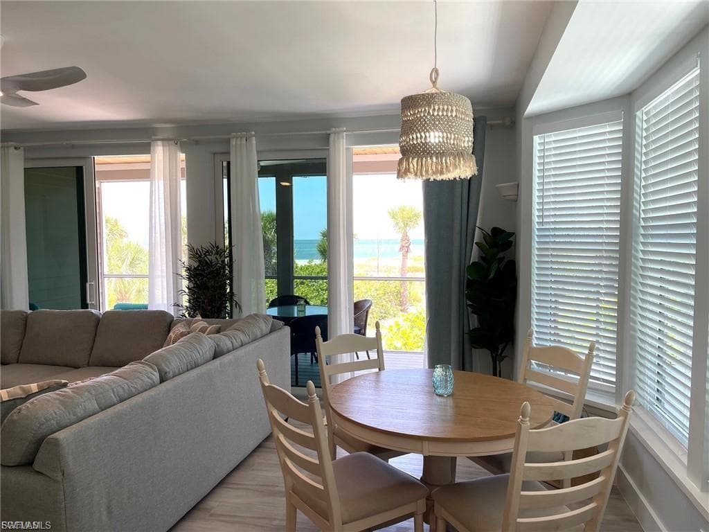 640 Gulf LN 3-20