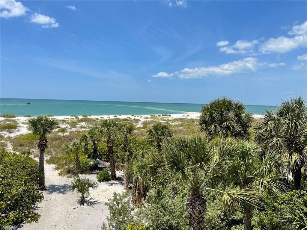 640 Gulf LN 3-7