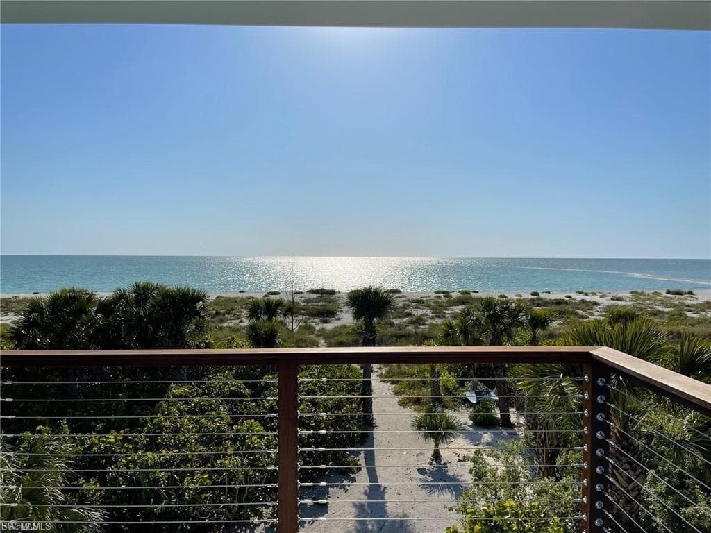 640 Gulf LN 3-1