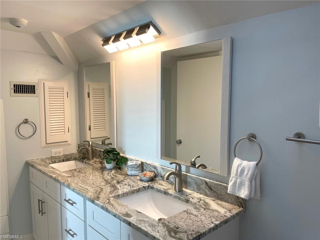 640 Gulf LN 3-39