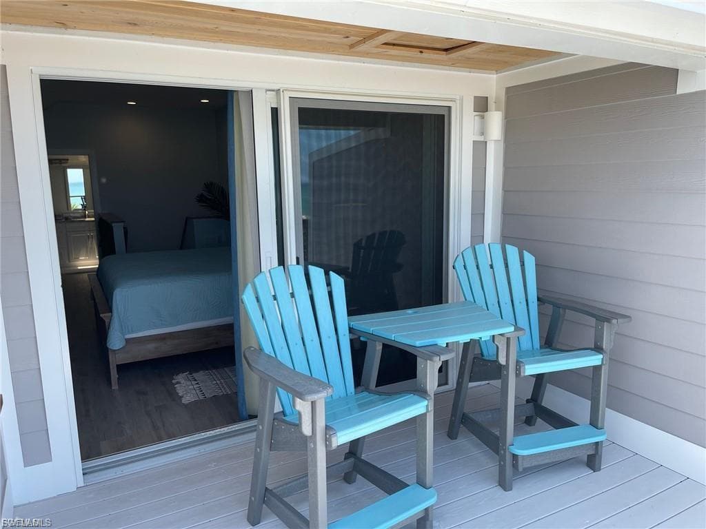 640 Gulf LN 3-38
