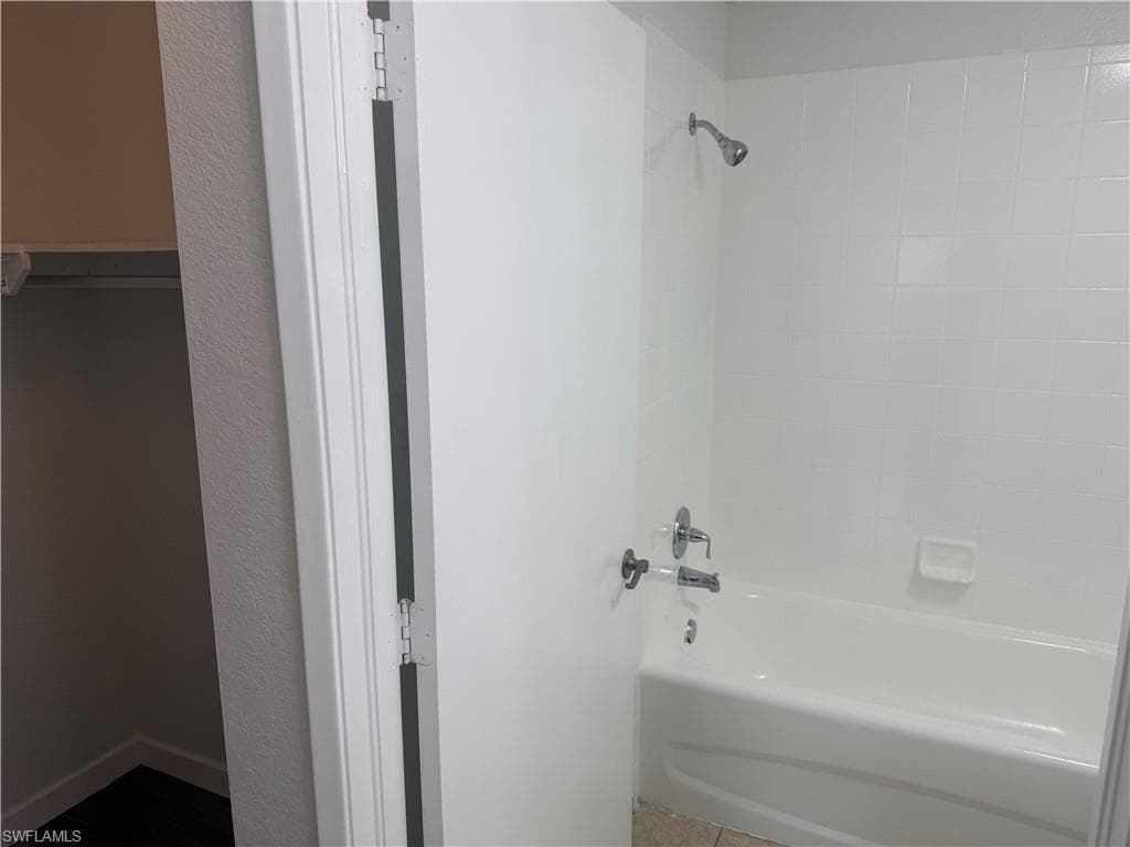 8285 Ibis club DR 805-7