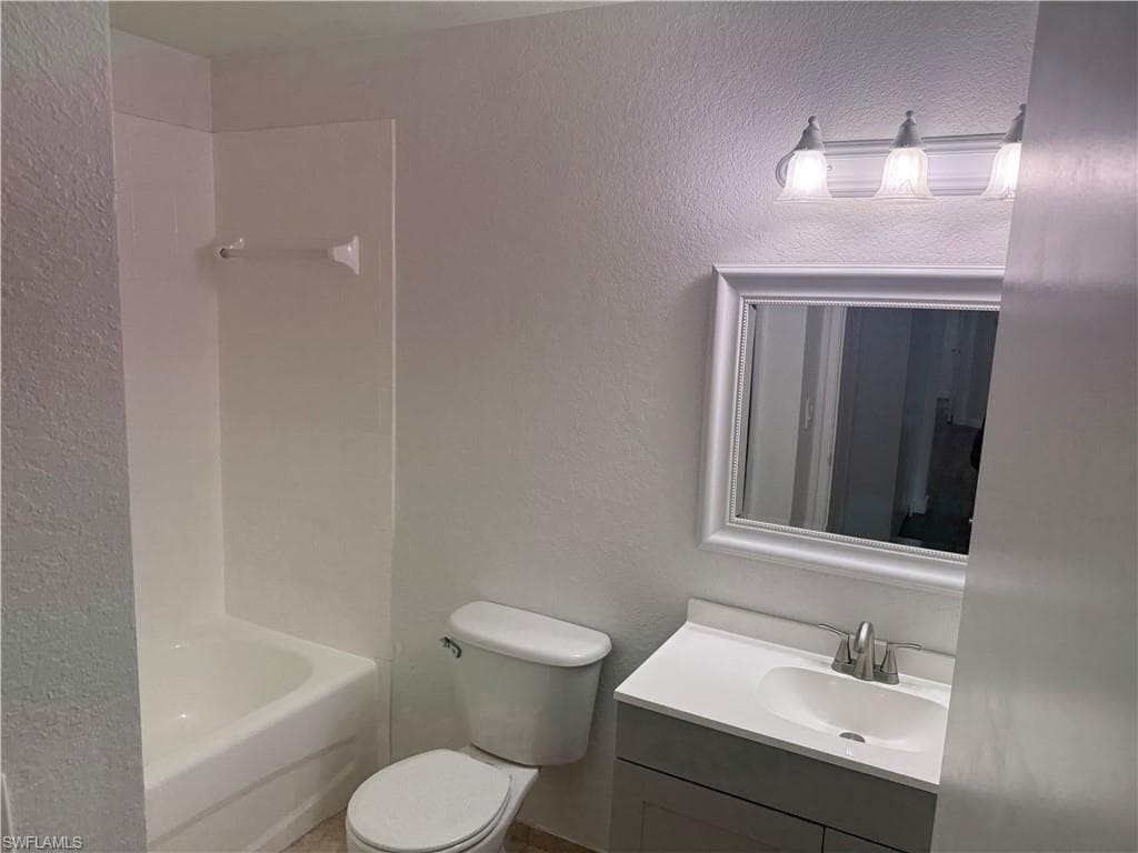 8285 Ibis club DR 805-5