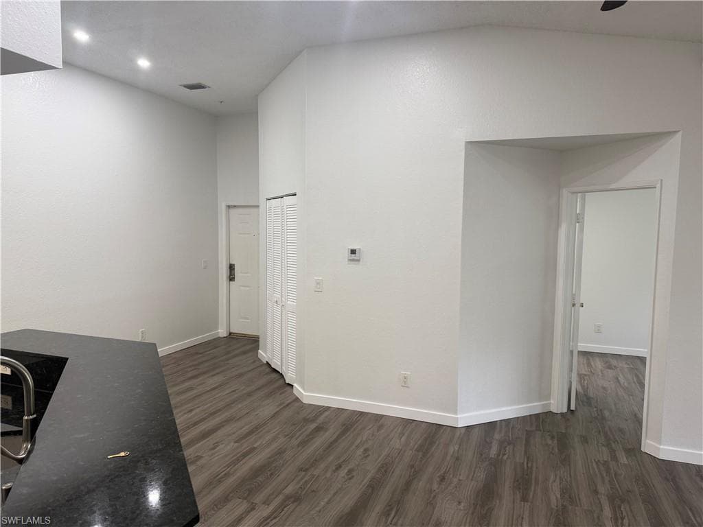 8285 Ibis club DR 805-9