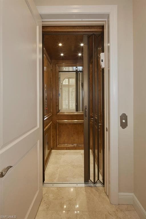 23709 Trevi CT-22