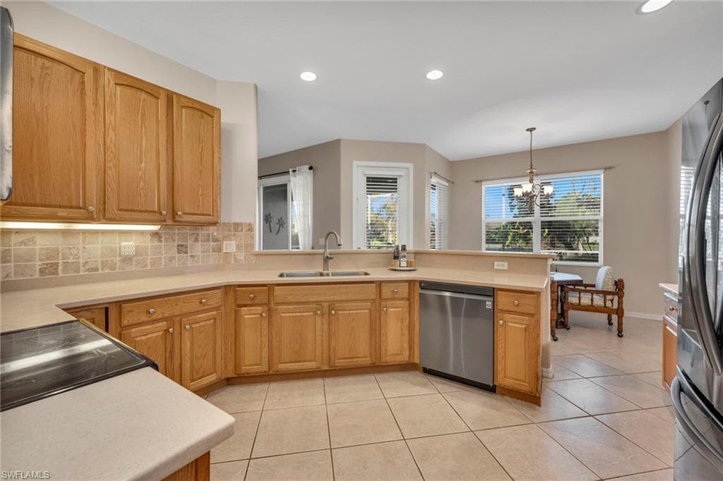 3685 Yosemite CT-8