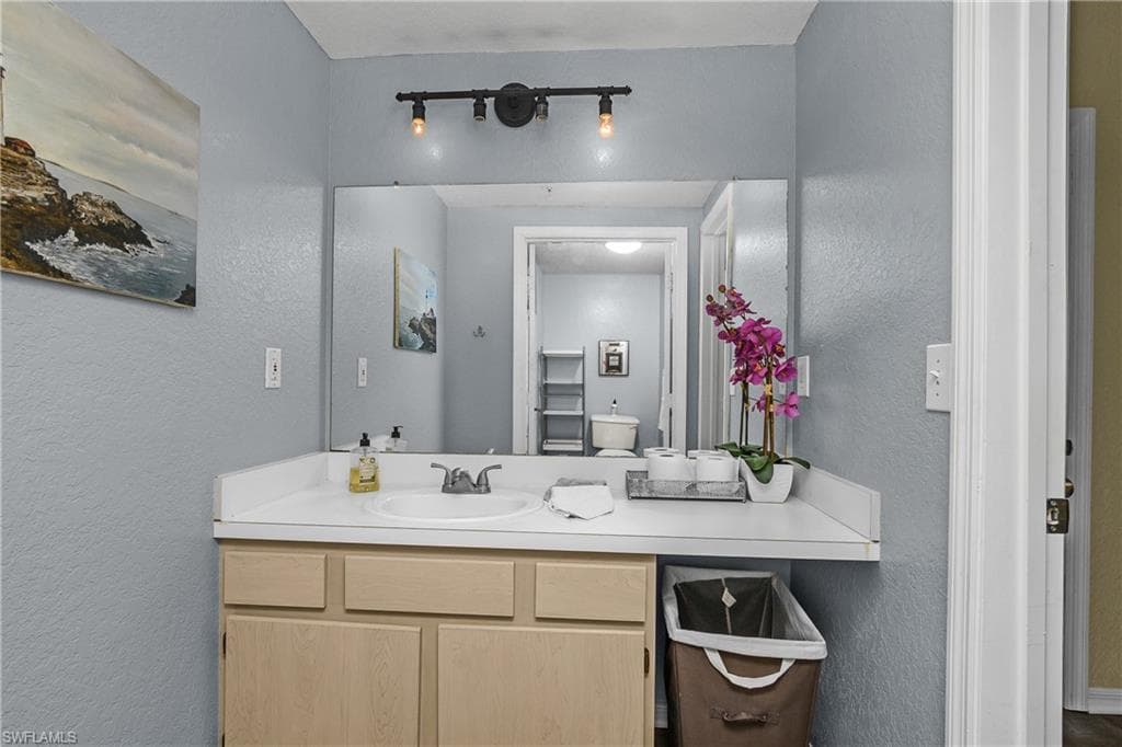 23500 Walden Center DR 303-17