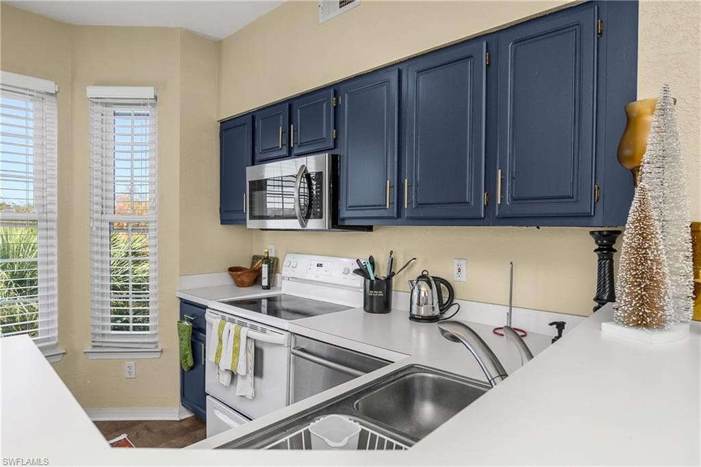 23500 Walden Center DR 303-11