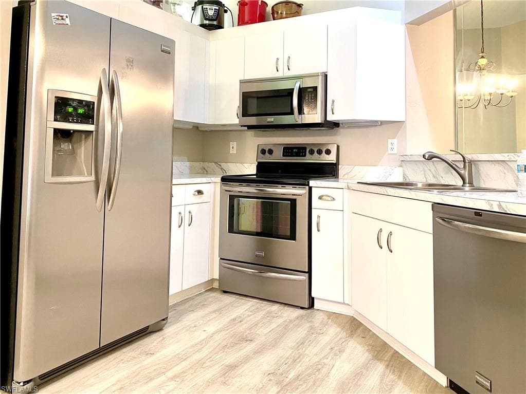 3745 Fieldstone BLVD 107-7