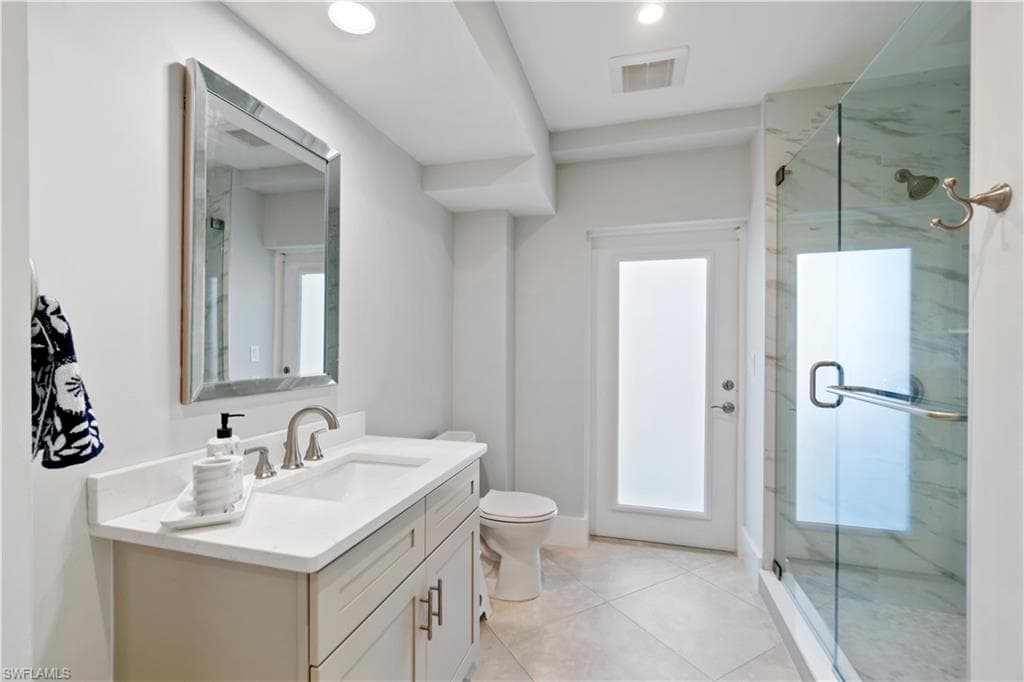 237 Bayfront DR-43