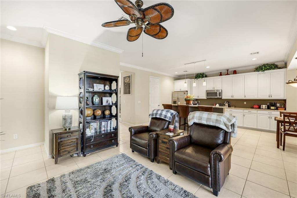 8493 Laurel Lakes BLVD-17