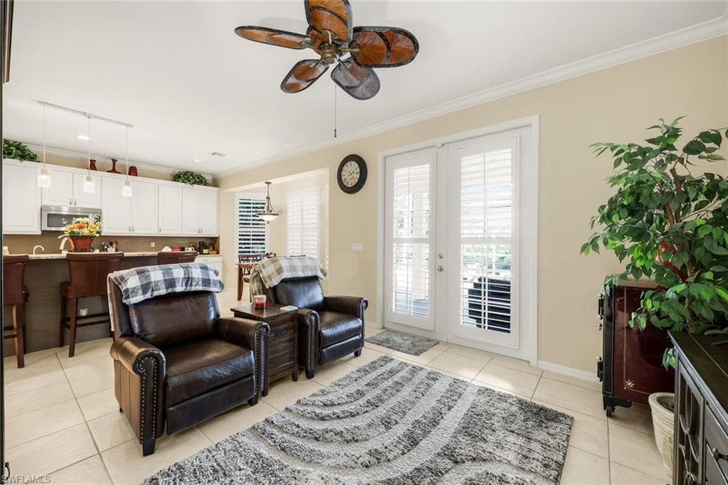 8493 Laurel Lakes BLVD-16
