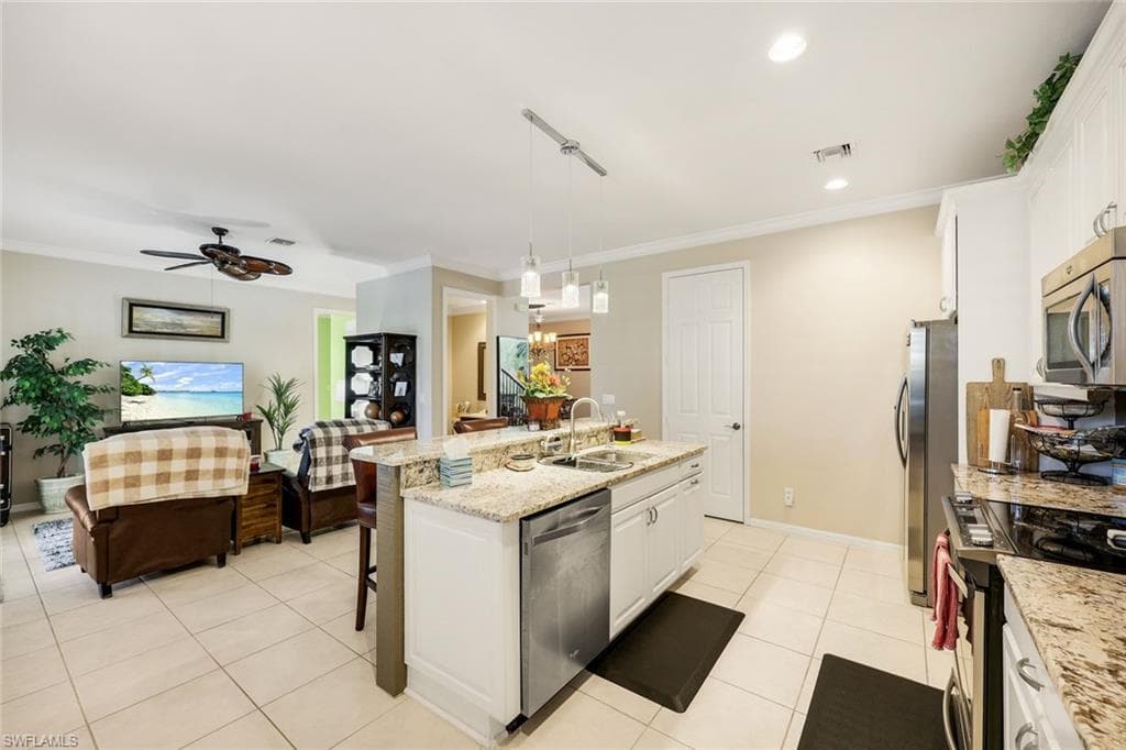 8493 Laurel Lakes BLVD-11