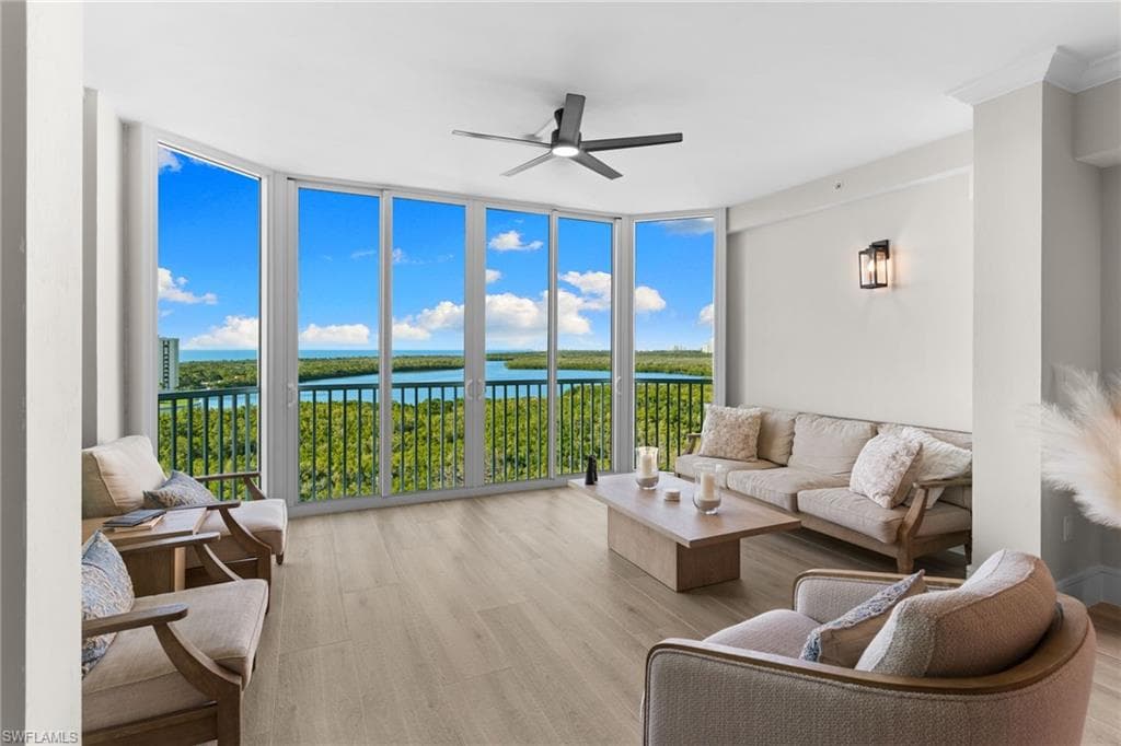 325 Dunes BLVD 904-10