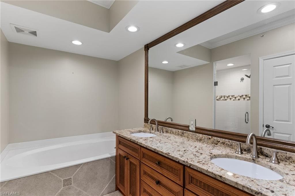 325 Dunes BLVD 904-14