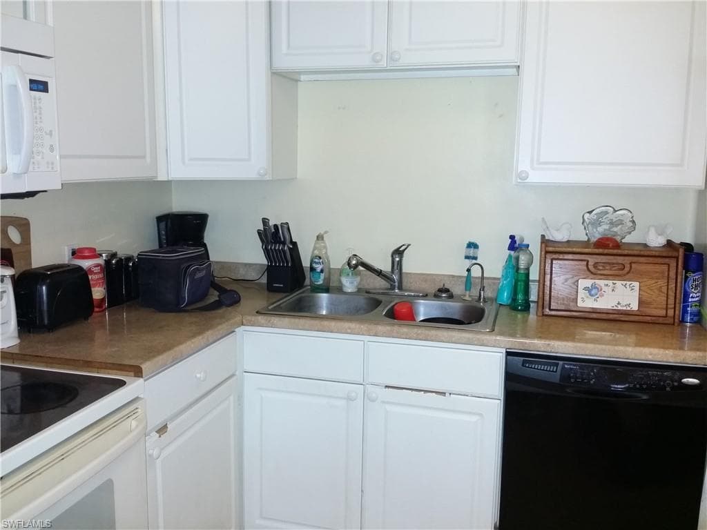 950 Lakeview DR-7