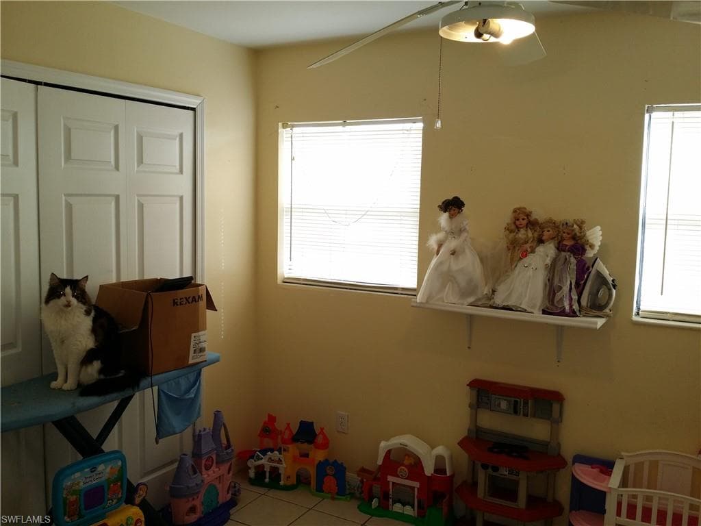 950 Lakeview DR-9