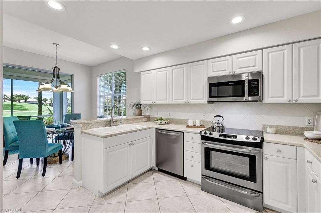 9261 Palmetto Ridge DR 102-7