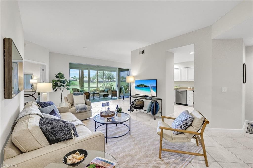 9261 Palmetto Ridge DR 102-1