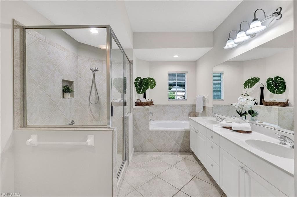 9261 Palmetto Ridge DR 102-11