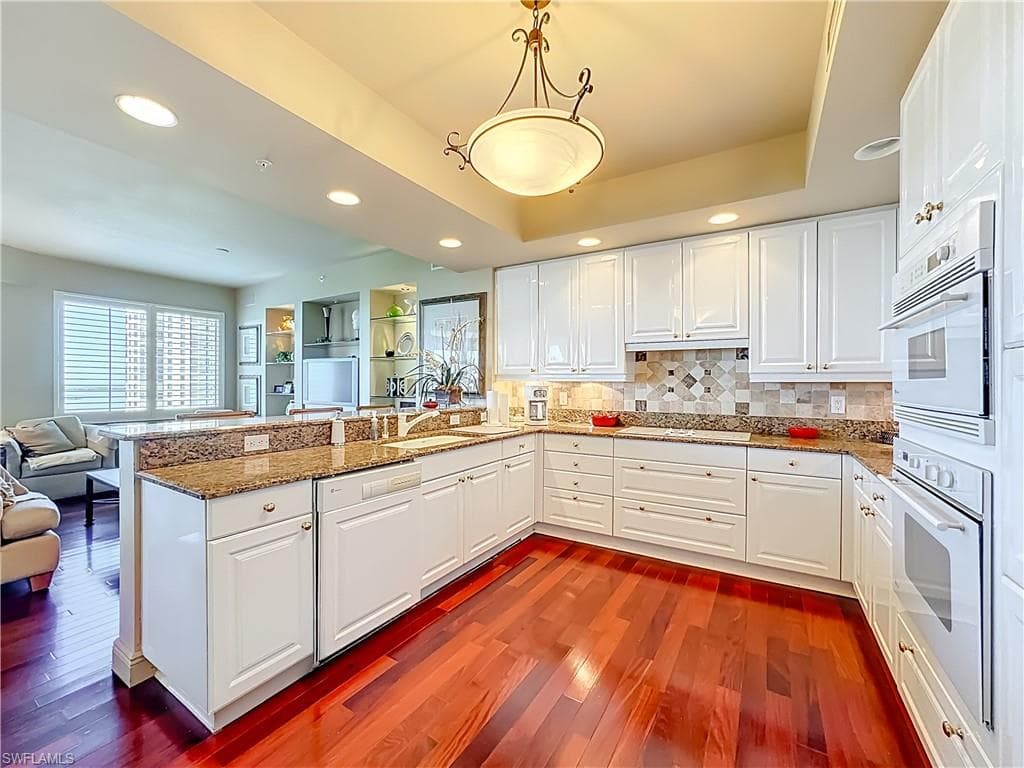 4875 Pelican Colony BLVD 1003-19