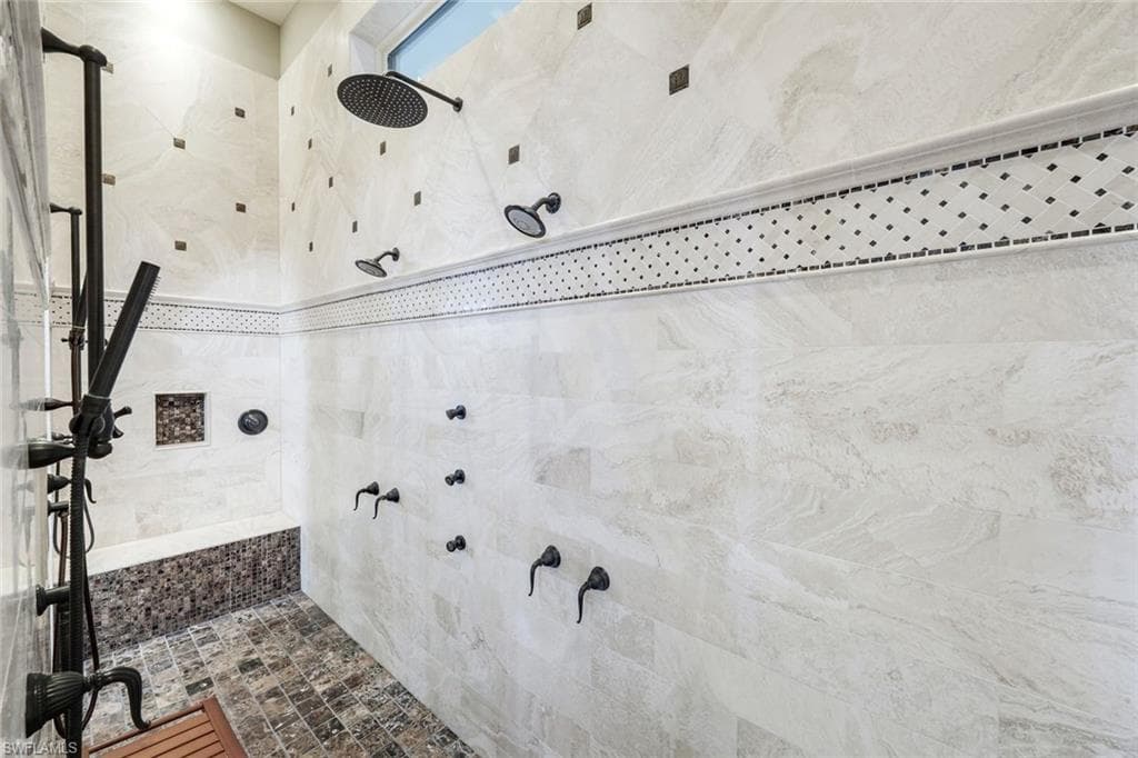 16740 Prato WAY-22