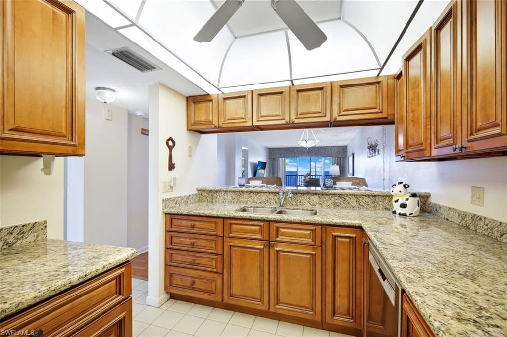 25870 Hickory BLVD 604-9