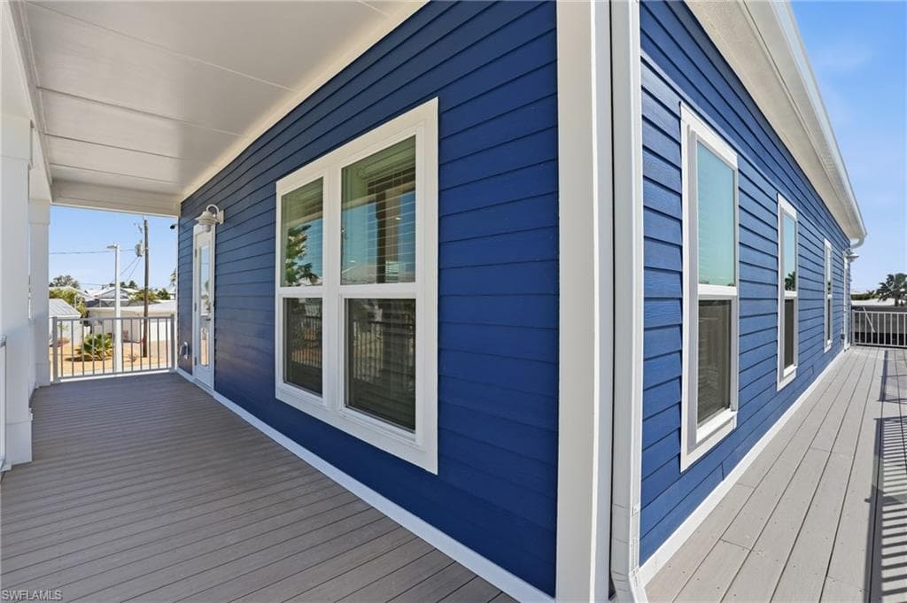 1 Fairview BLVD-39