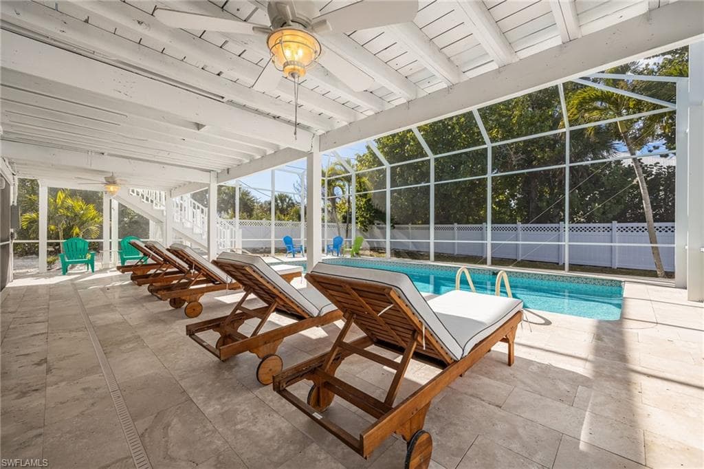 424 Lagoon DR-34