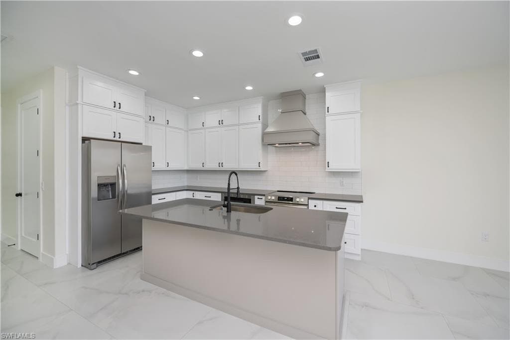 2615 Sunvale CT-13