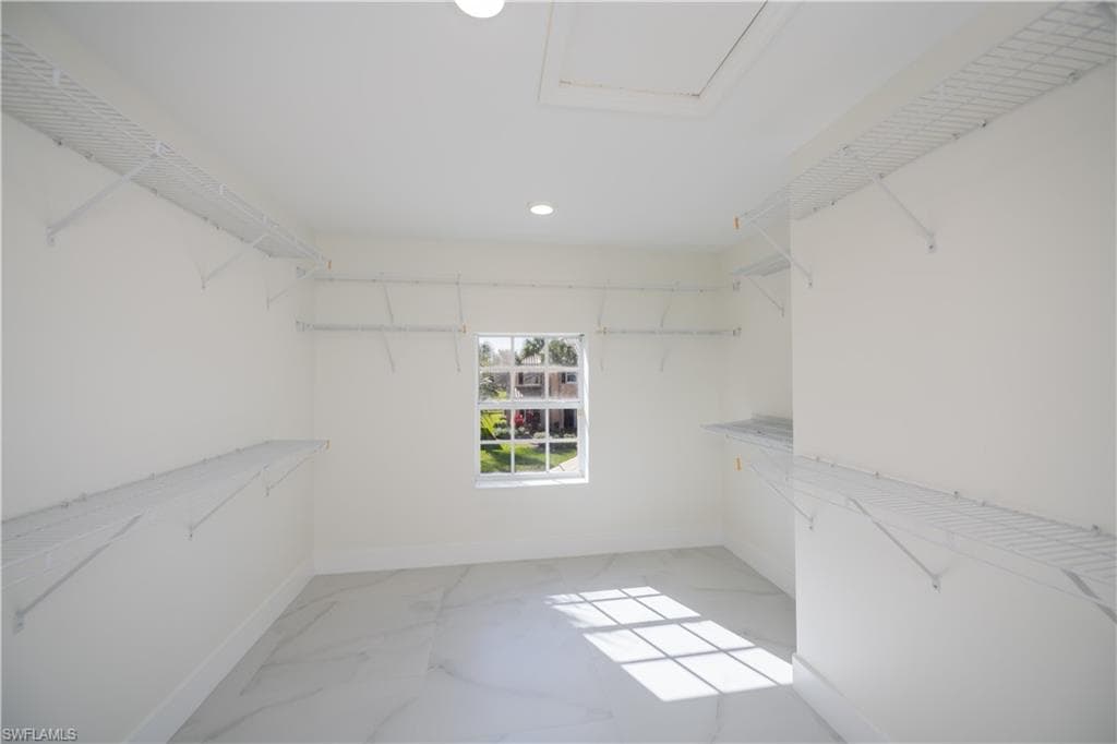 2615 Sunvale CT-32