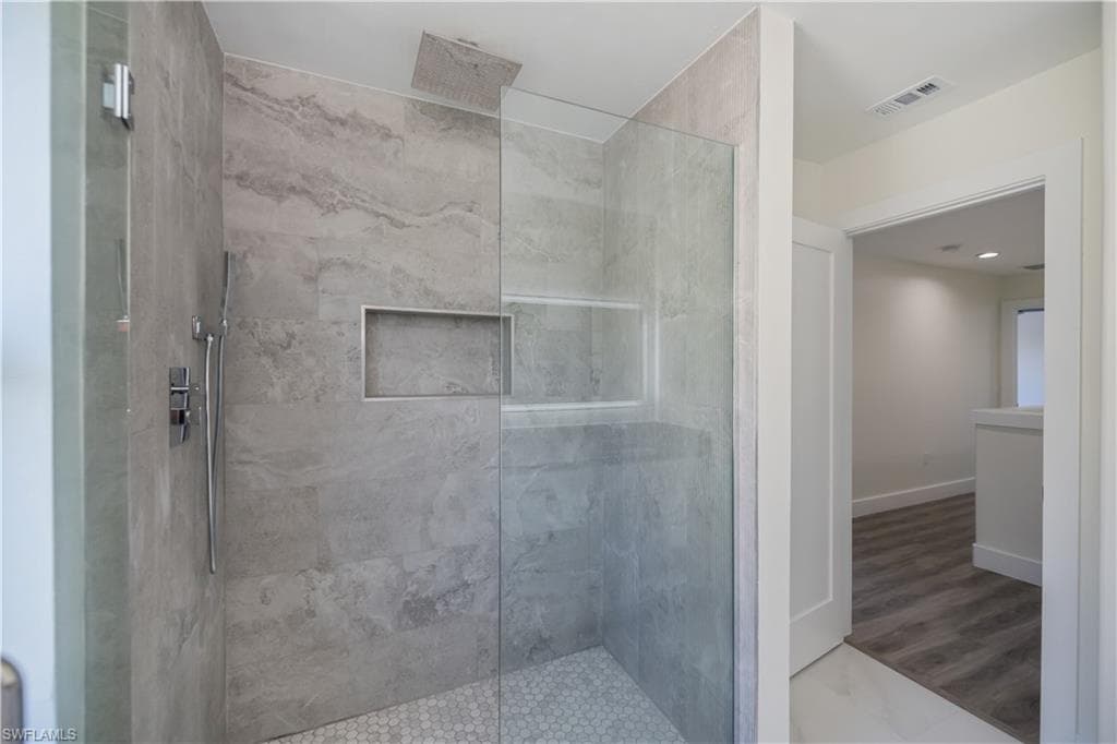 2615 Sunvale CT-35