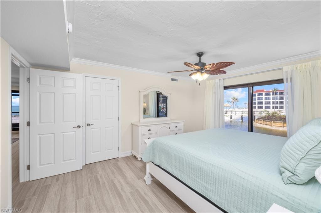 2445 W Gulf DR 4E-6