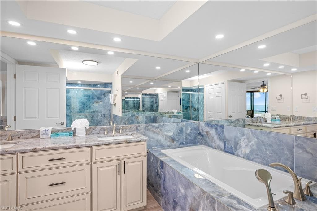 2445 W Gulf DR 4E-9