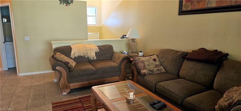 12100 Summergate CIR 203-12