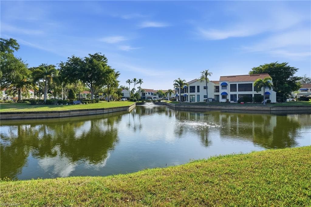 4251 Island CIR 7-6