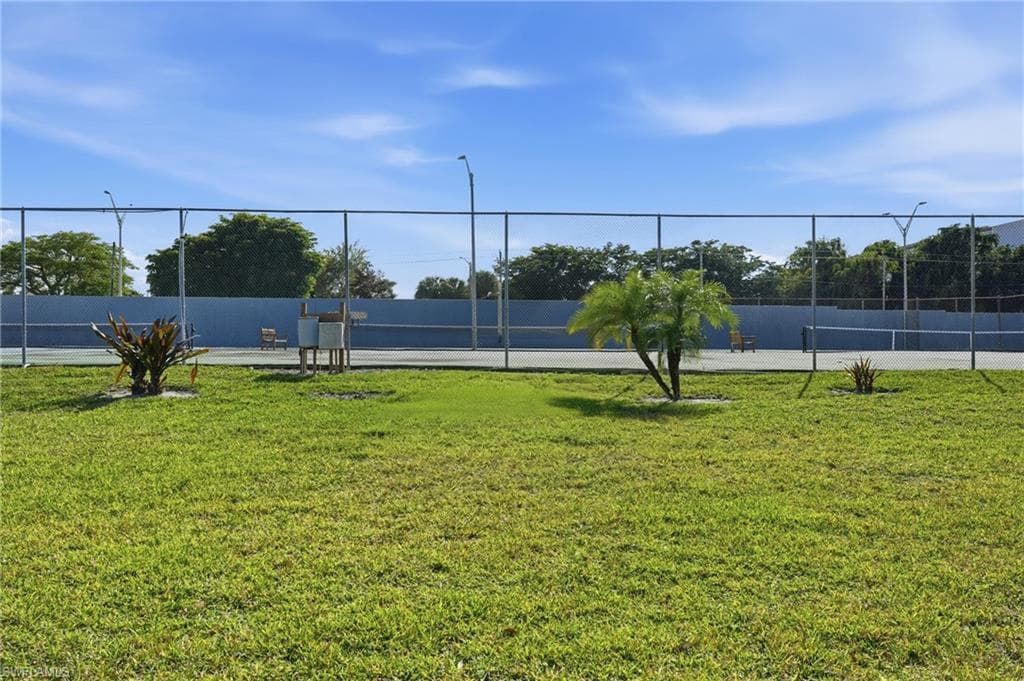 4251 Island CIR 7-28