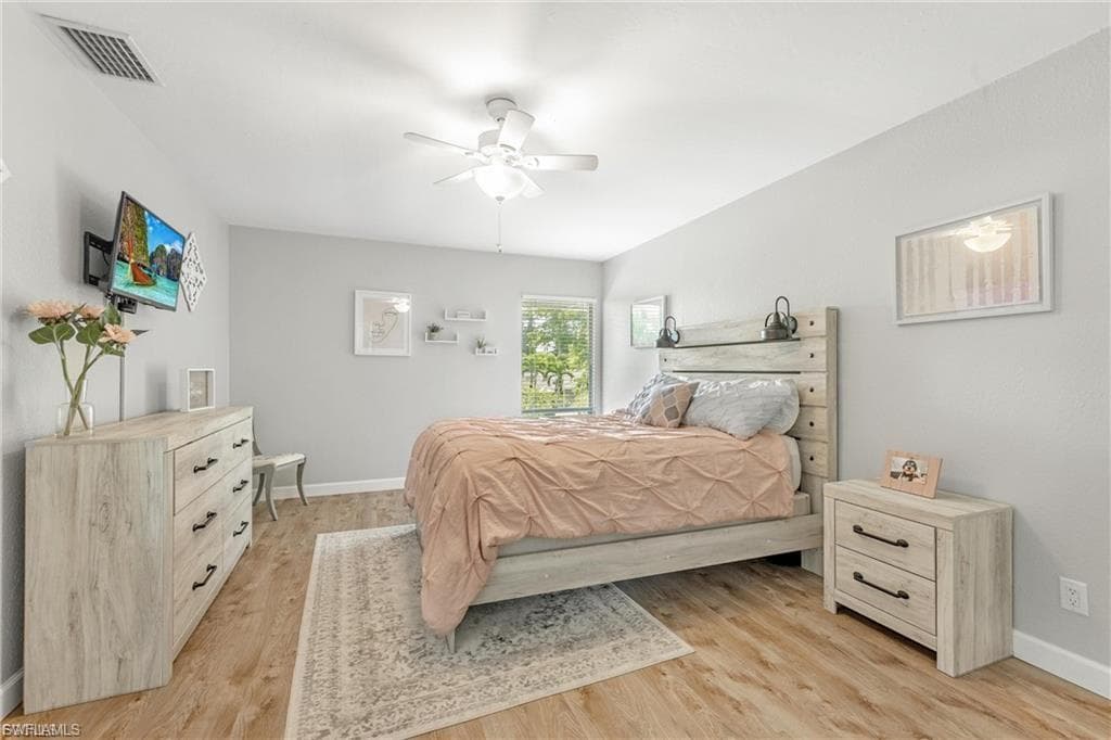 4251 Island CIR 7-15