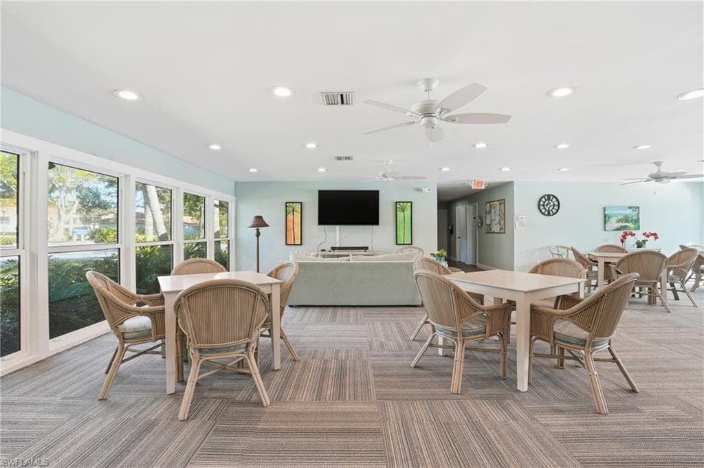 4251 Island CIR 7-31