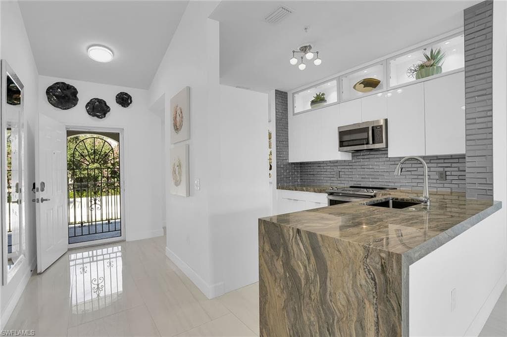 2350 Carrington CT 7-202-6