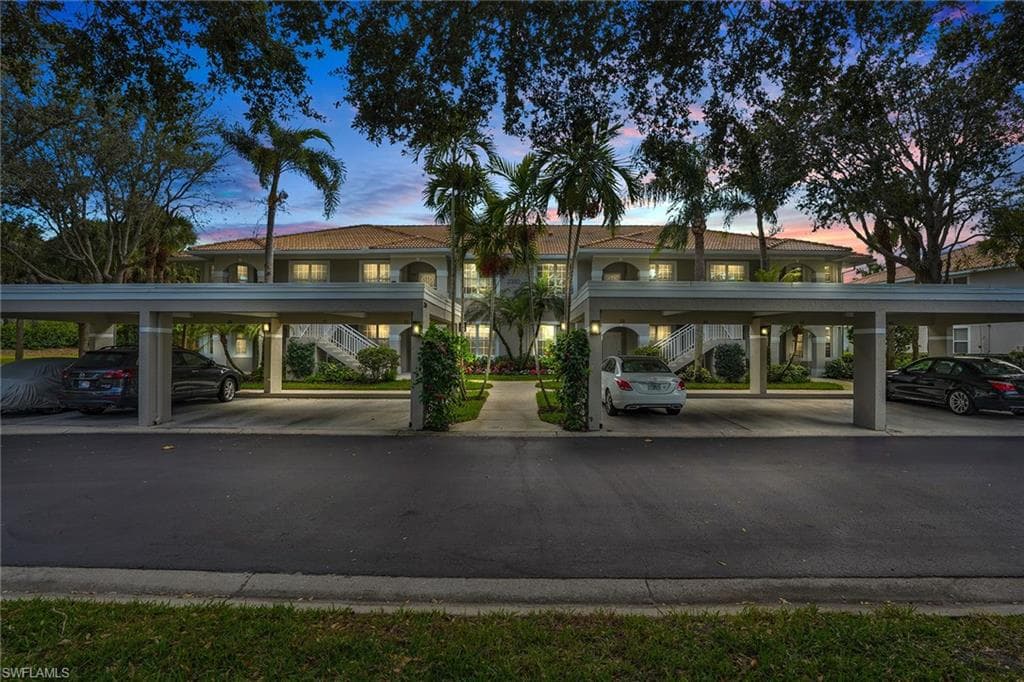 2350 Carrington CT 7-202-36