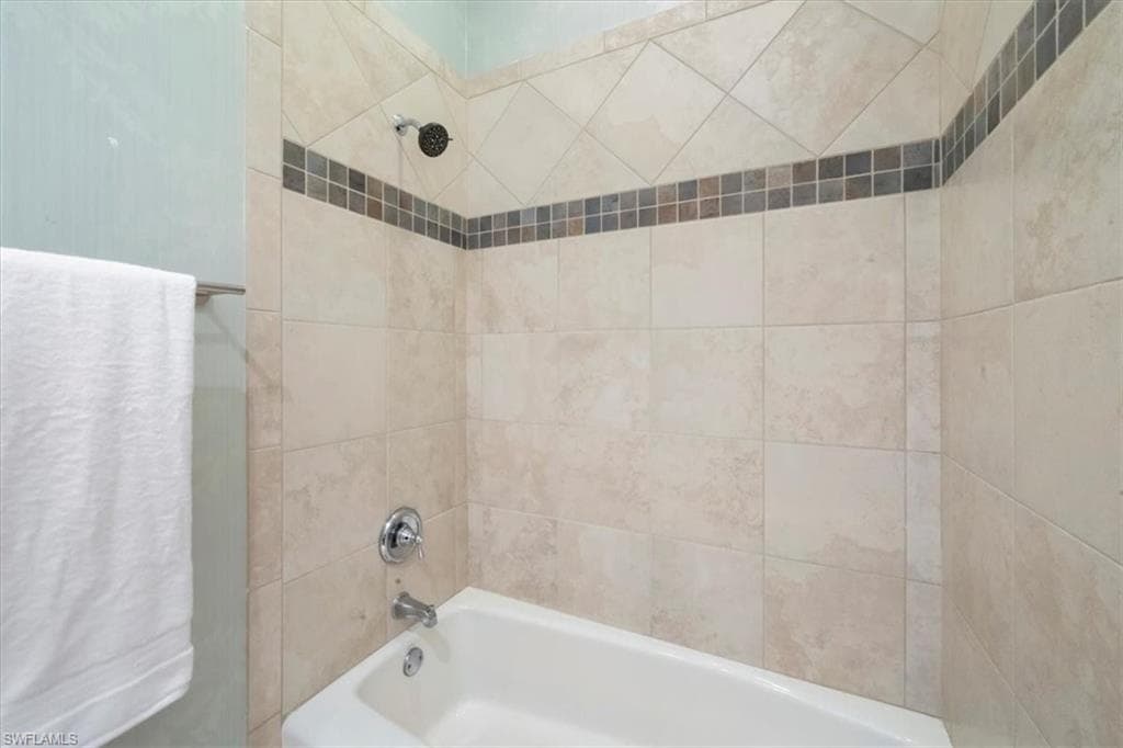 16834 Cabreo DR-25