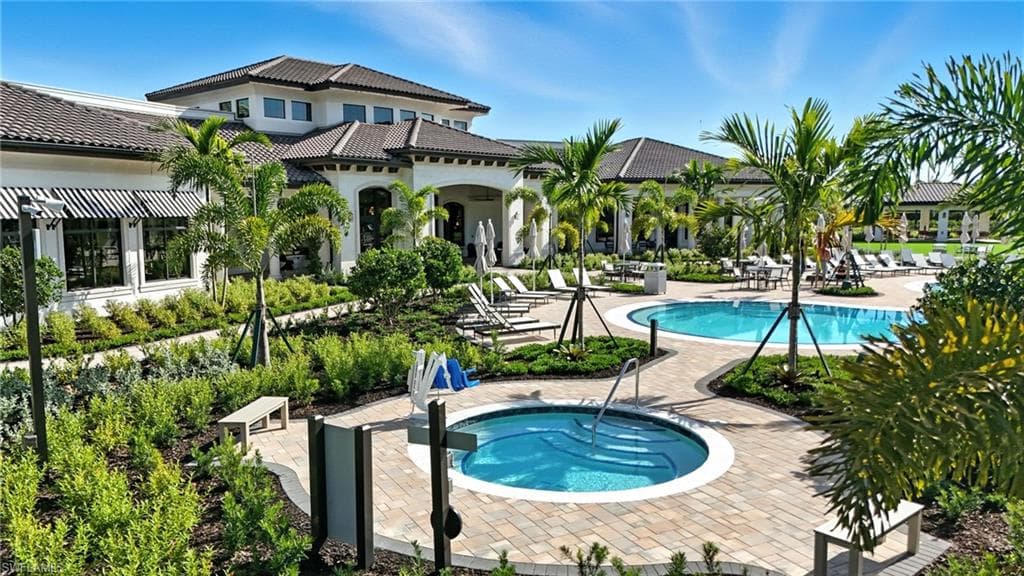 1645 Serena AVE-35